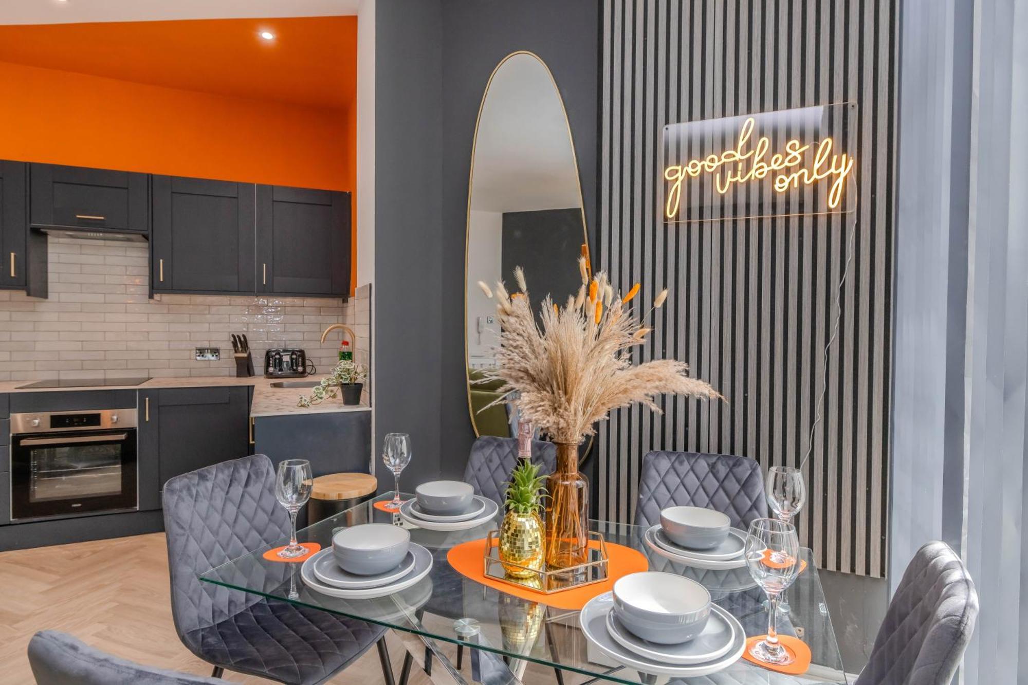Amazing 3 Bedroom Flat I Next To Brighton Beach & Shopping Center المظهر الخارجي الصورة